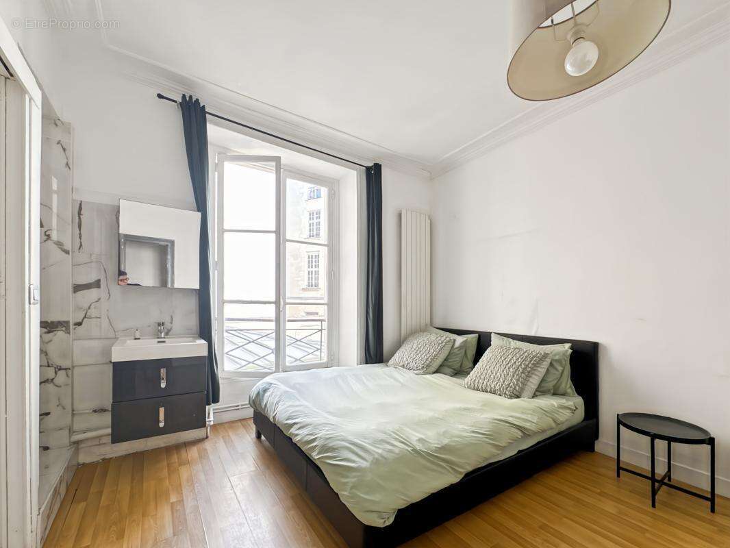 Appartement à PARIS-6E