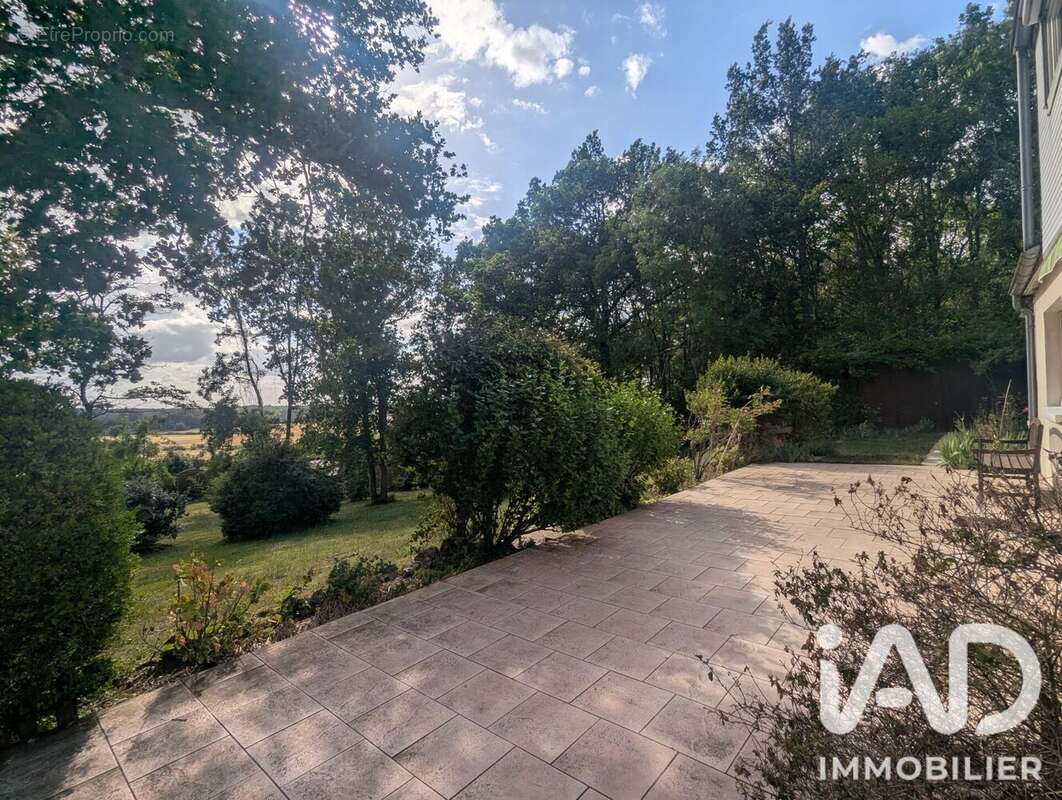 Maison 130 m² à Briare  - photo 9