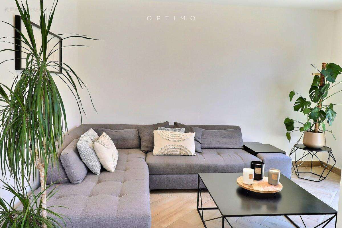 Maison à SAINT-GENIS-DES-FONTAINES