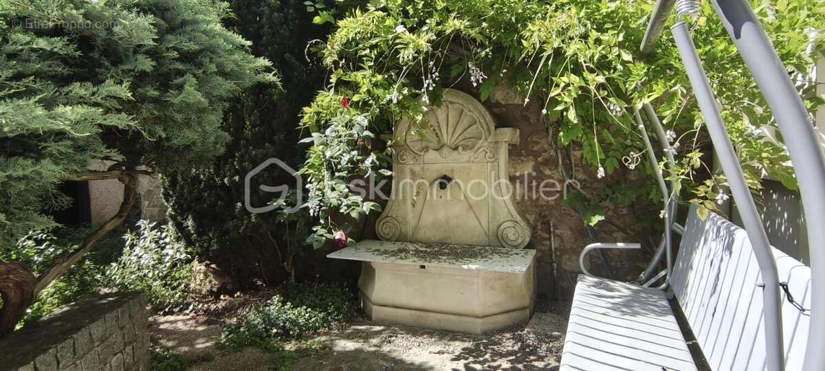 Bien d'exception avec magnifique jardin sur le plateau de Poitiers !!! - photo 11