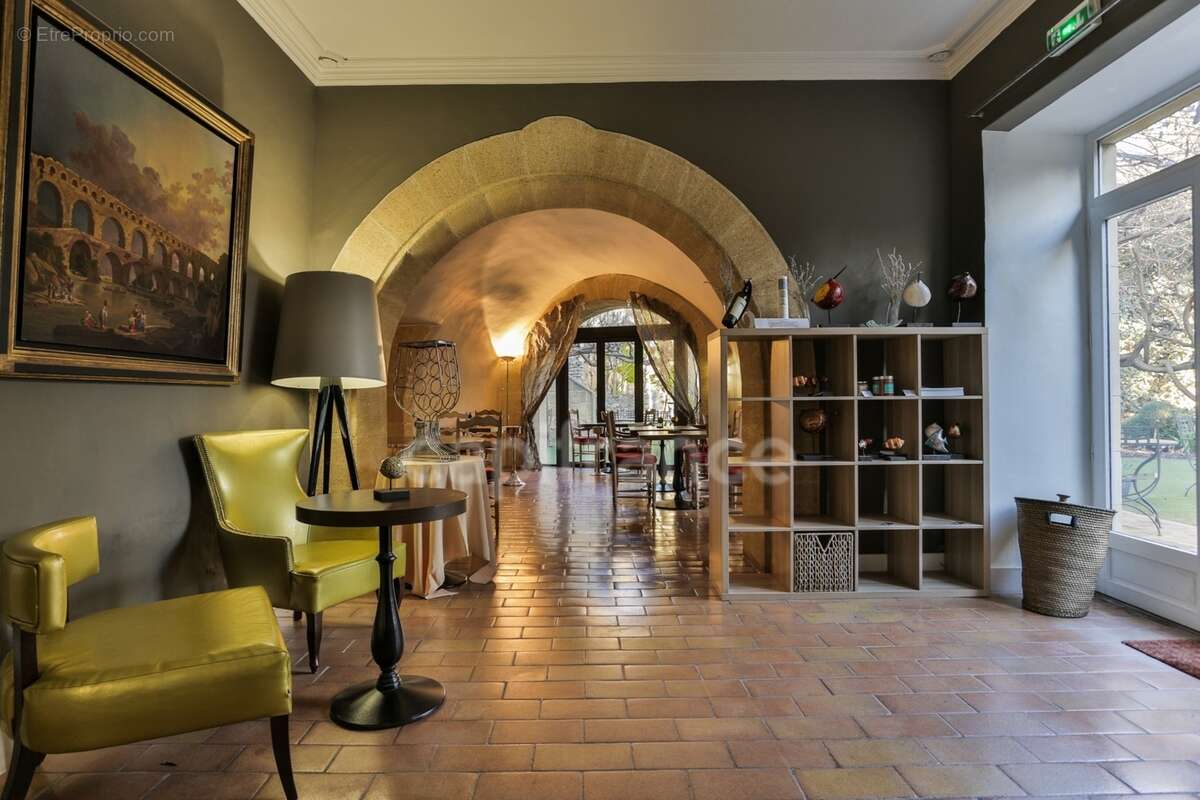 Exceptionnelle demeure de caractère du XVIIᵉ siècle entre Uzès et le Pont du Gard - photo 3