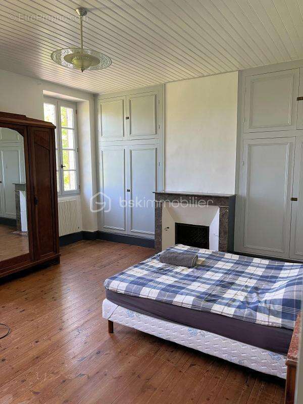 Propriété avec gîtes, piscine, dépendances et pigeonnier historique dans le Gers - photo 12