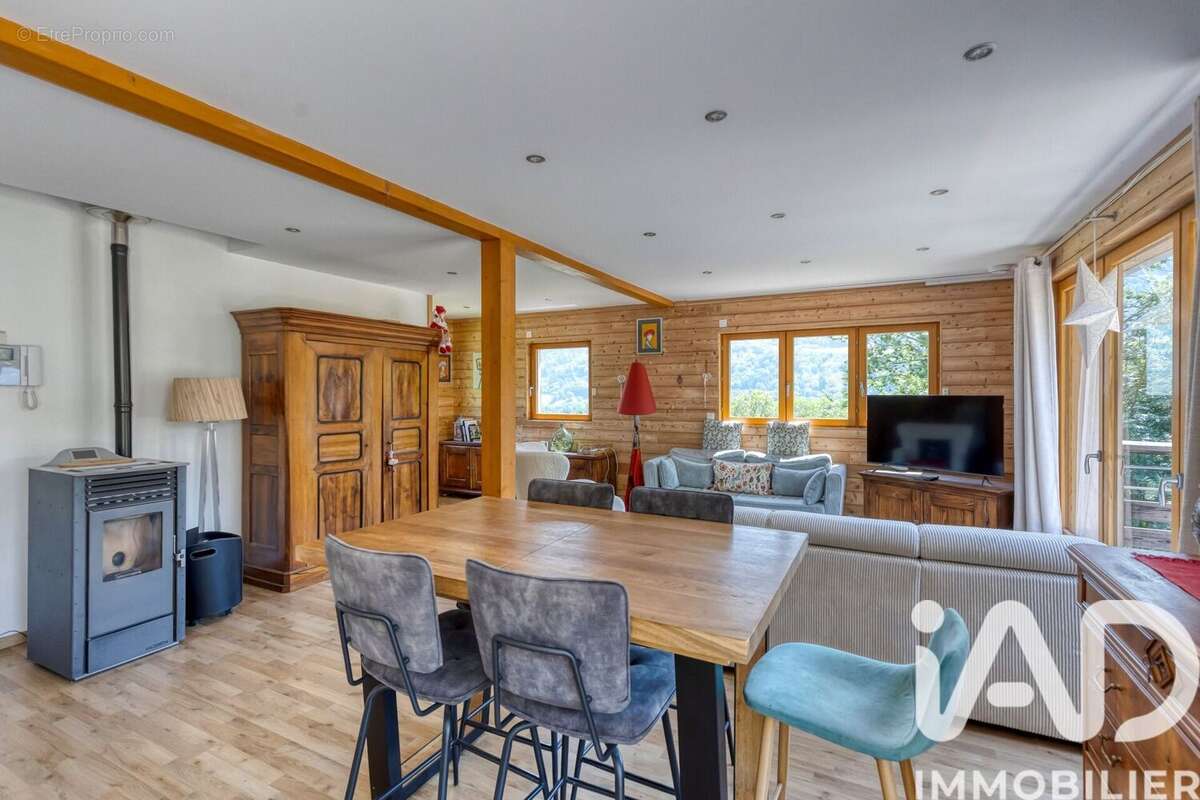 Maison 146 m² à Villard-Sallet  - photo 7