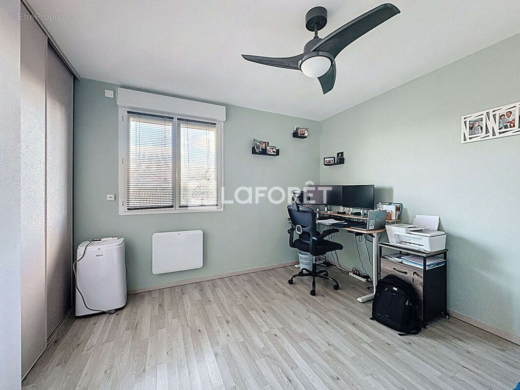 Maison à SAINT-ETIENNE-SUR-CHALARONNE