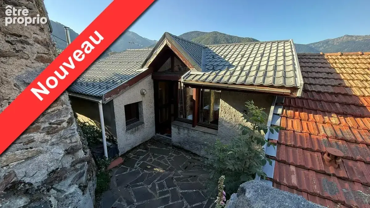   - Maison à ASCOU