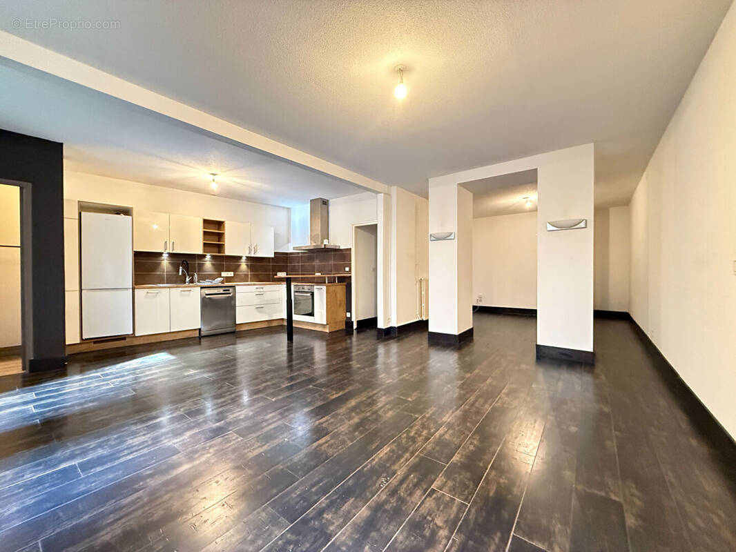 Appartement à LONS-LE-SAUNIER