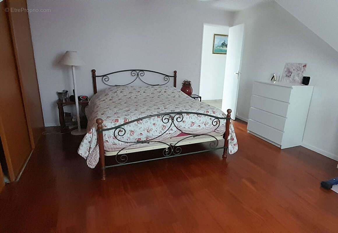 Maison à BRIIS-SOUS-FORGES