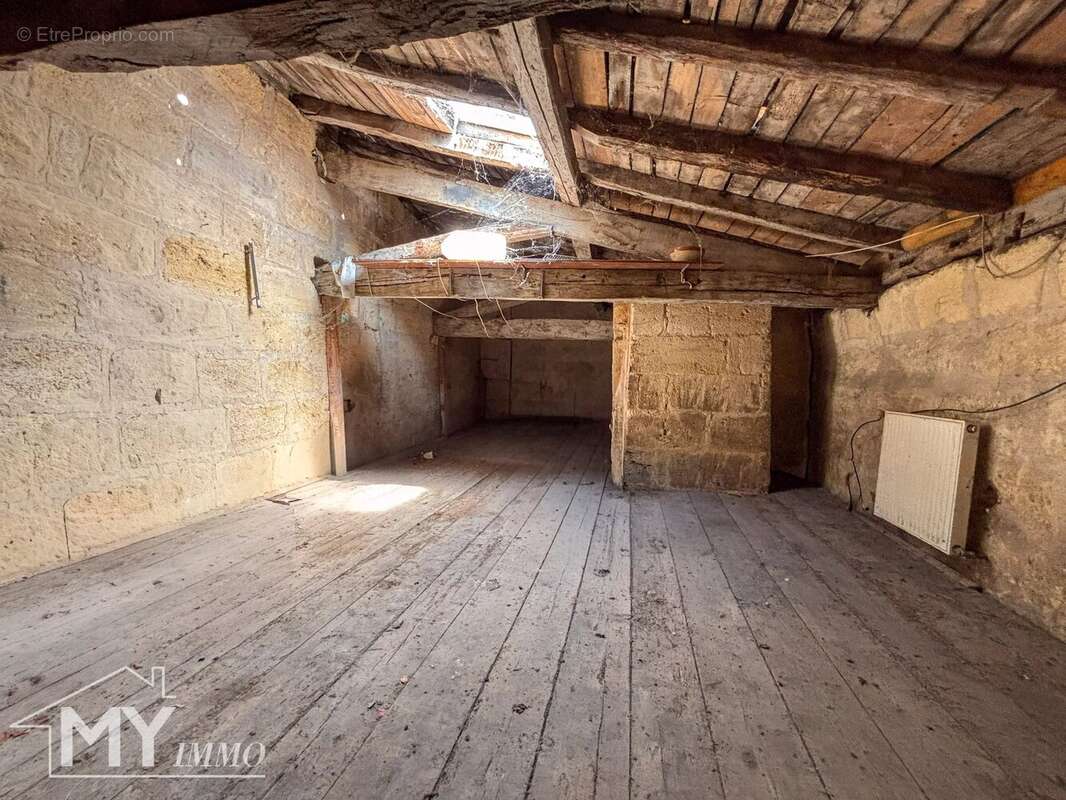Maison à CASTILLON-LA-BATAILLE