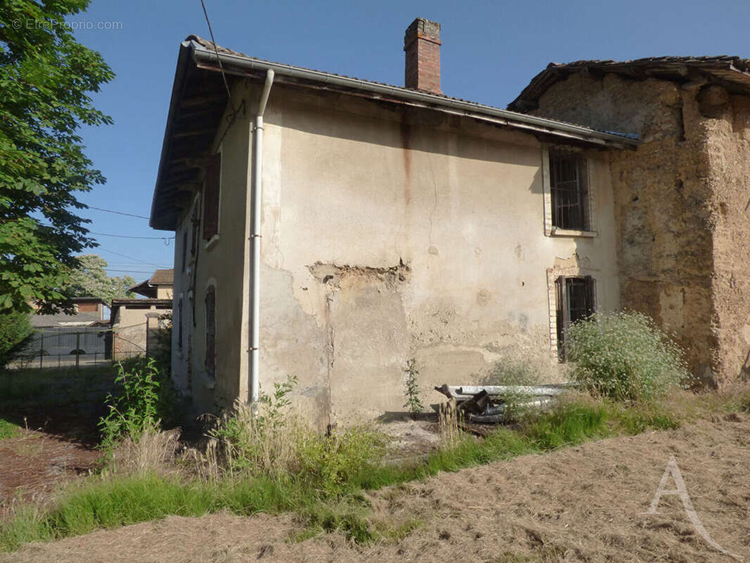 Maison à SAINT-ETIENNE-DE-SAINT-GEOIRS