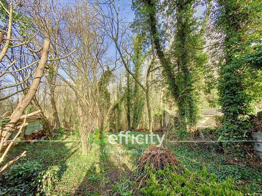 Terrain à QUINCY-SOUS-SENART