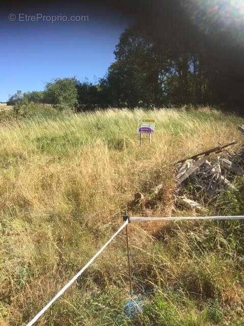 Terrain à MONTBARD