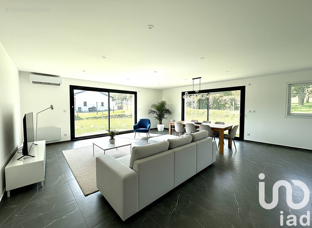 Photo 1 - Maison à VILLEREST