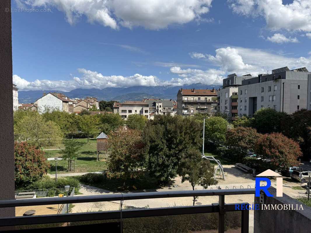 Balcon avec une vue sur Belledonne - Appartement à GRENOBLE