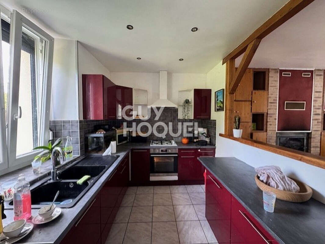 Maison à FAUX-FRESNAY