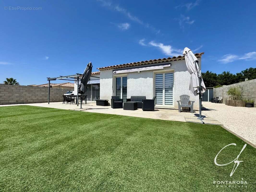 Maison à PUGET-SUR-ARGENS