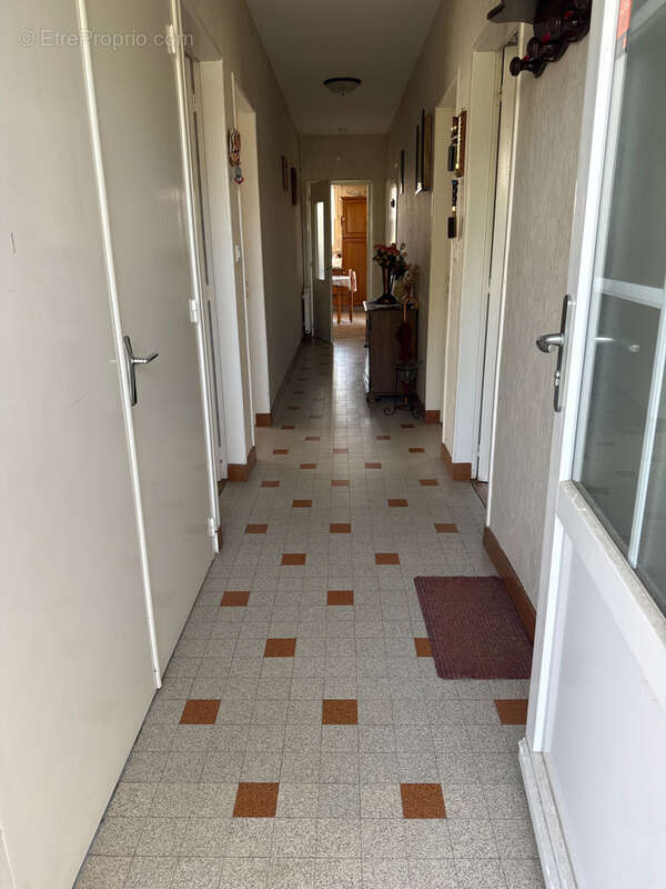 Maison - 5 pièces - photo 4