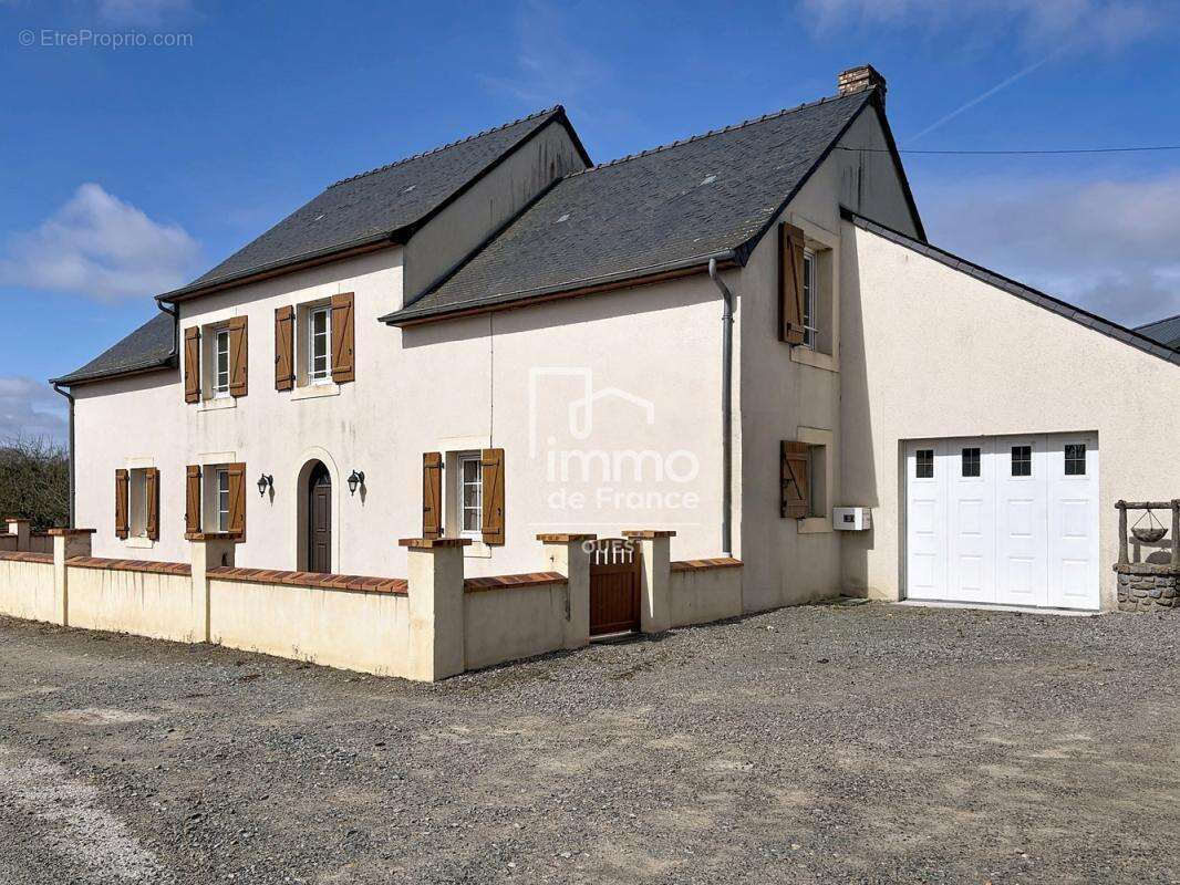 Maison Marcillé-la-ville 8 pièces 175 m² - photo 19