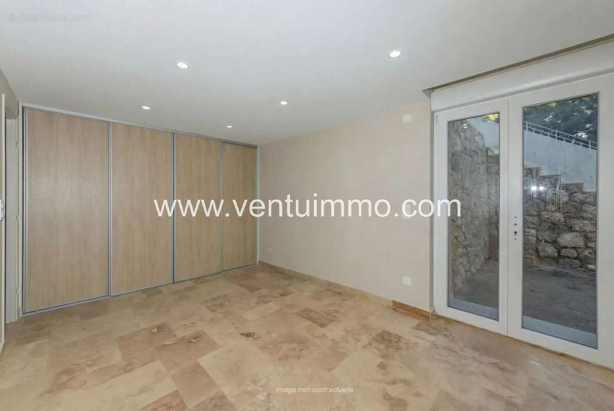 Maison mitoyenne de 111 m² avec piscine à Mougins - photo 10