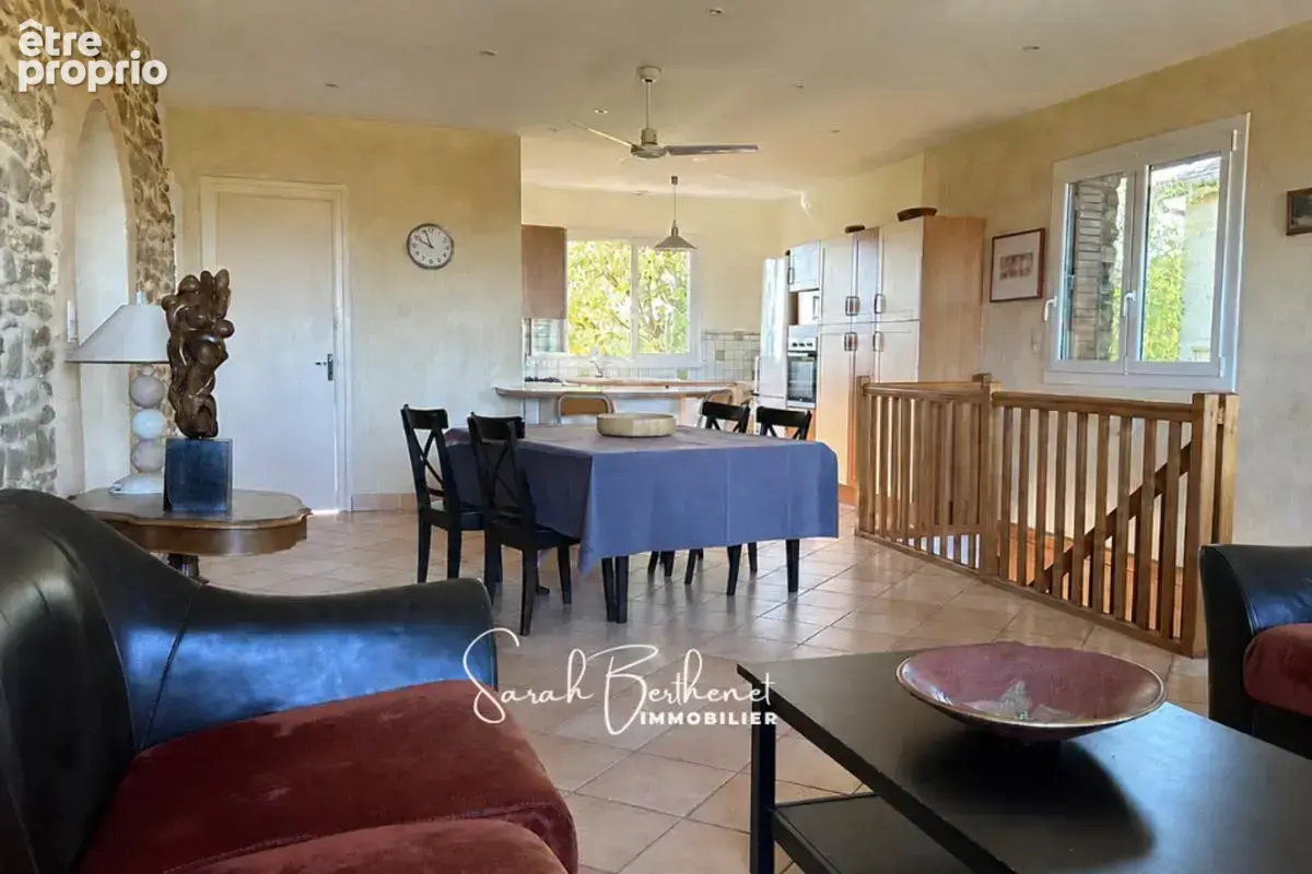 Maison 8 pièces 215 m² à vendre à Saint-Germain-Sur-L'arbresle (69210) - photo 5
