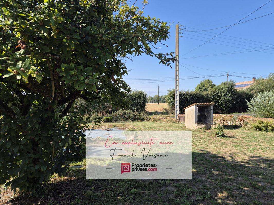 Maison à VENDRENNES