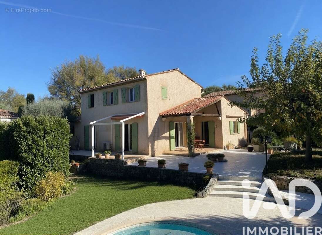 Photo 2 - Maison à LE ROURET