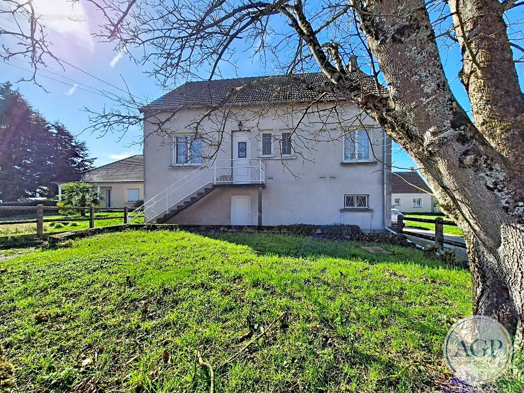 Maison à CORQUILLEROY