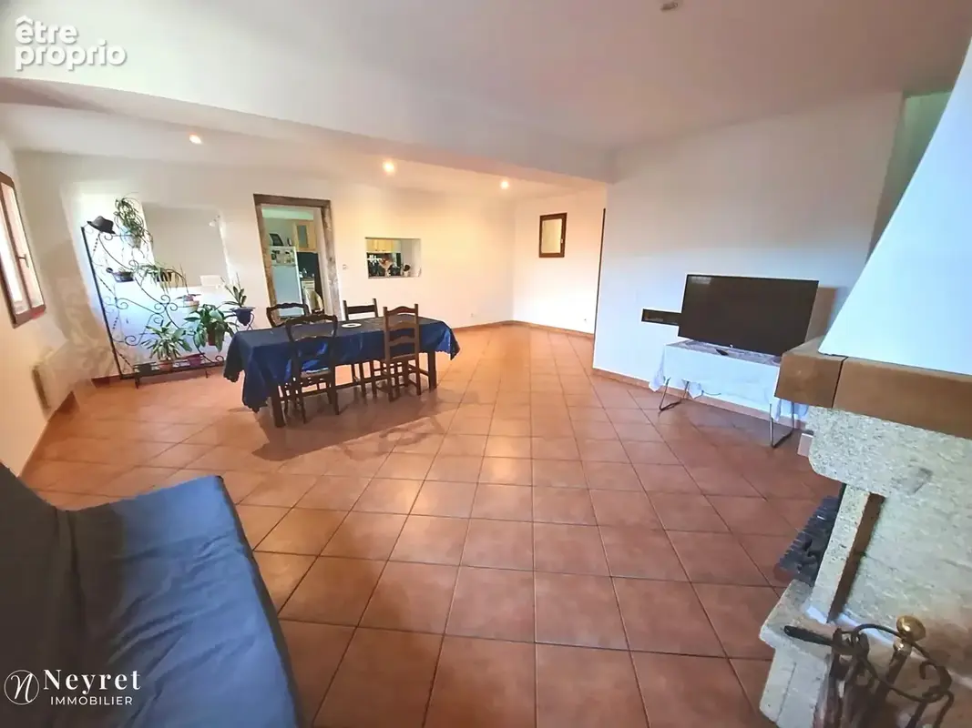Rare, dans corps de logis du XVI e siècle, Maison de 191,64 m2, 4 chambres sur 832 m2 clos et arboré - photo 8