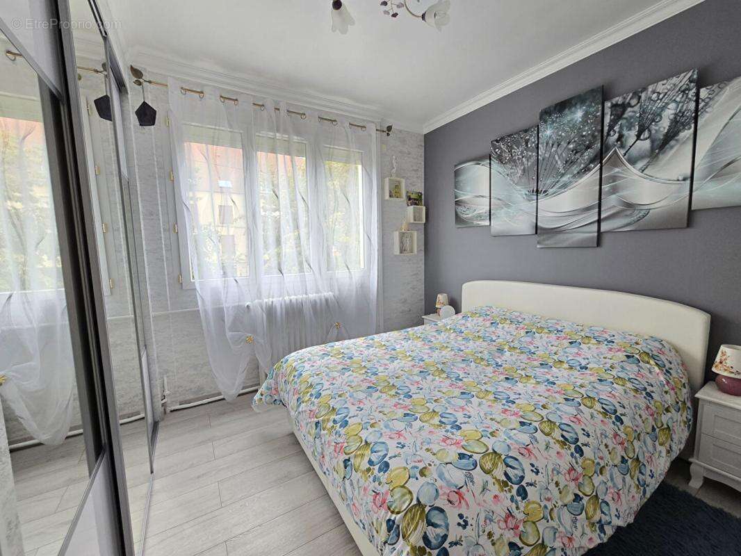 Maison individuelle avec 4 chambres, véranda et magnifique jardin - 175 M2 utiles - photo 8