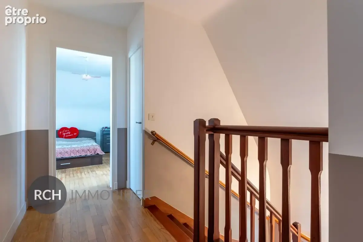 Grande maison familiale dans un environnement calme - photo 9