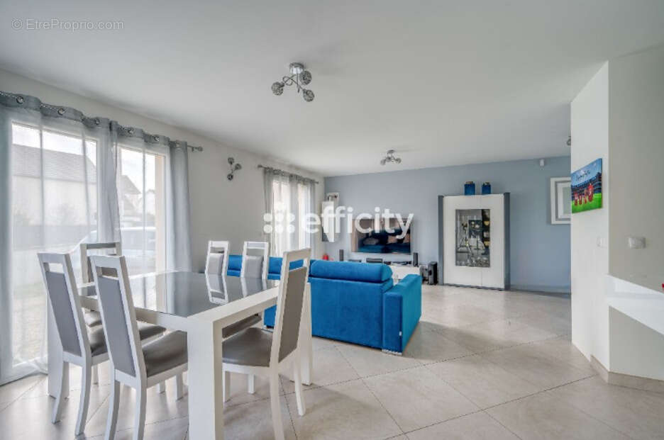 Maison à CONFLANS-SAINTE-HONORINE