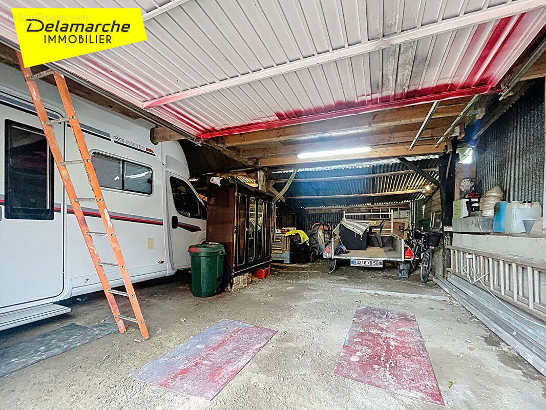 Maison à VILLEDIEU-LES-POELES