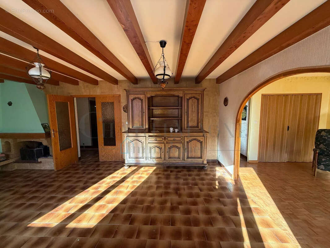 Maison à LA SALLE-LES-ALPES