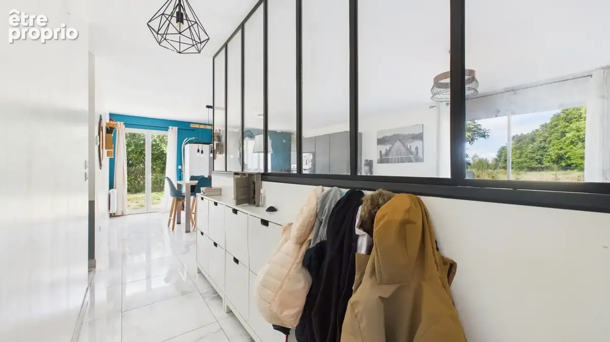 A Vendre - Maison  de 102 m2 récente de plain-pied proche du centre-ville. - photo 10