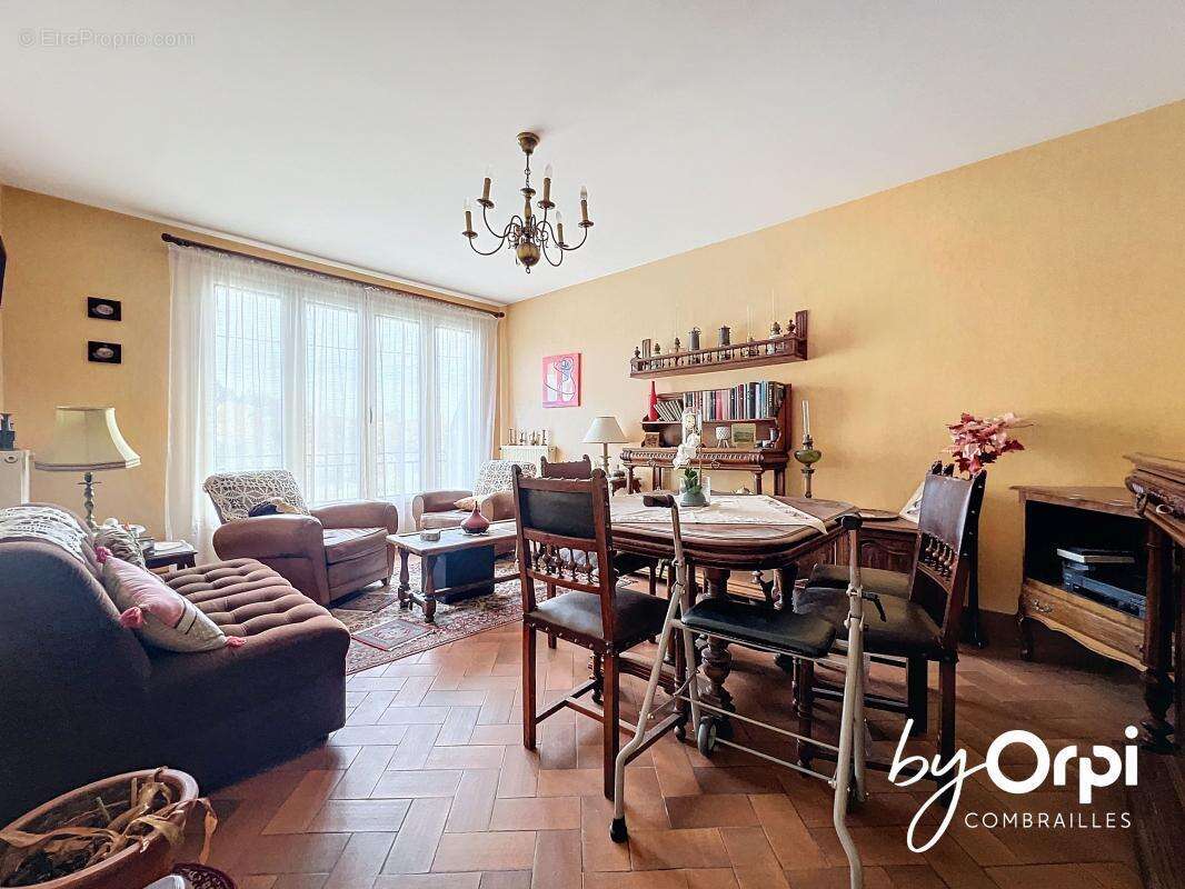 Maison à SAINT-ELOY-LES-MINES