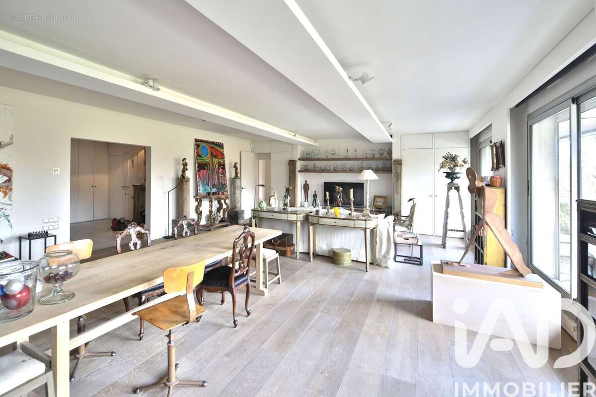 Photo 4 - Appartement à PARIS-16E