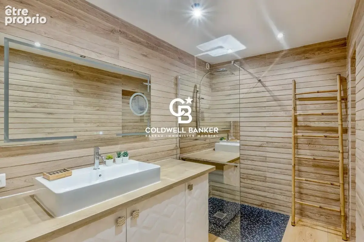 Ensemble immobilier avec vue mer , Piscine et plage à pied - photo 23