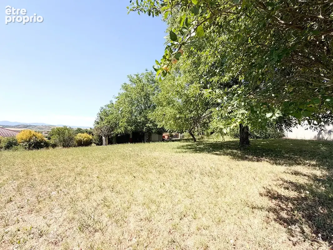 Terrain constructible de 380 m2 - photo 3