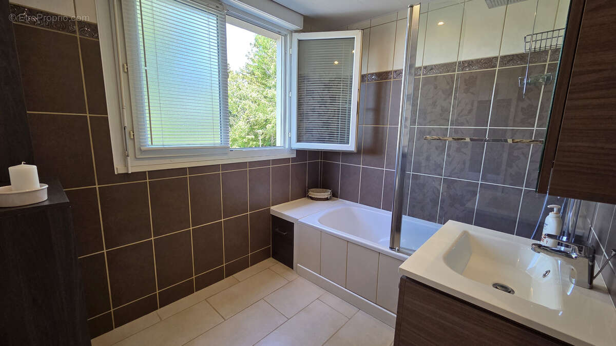 Appartement à BOISSY-SAINT-LEGER