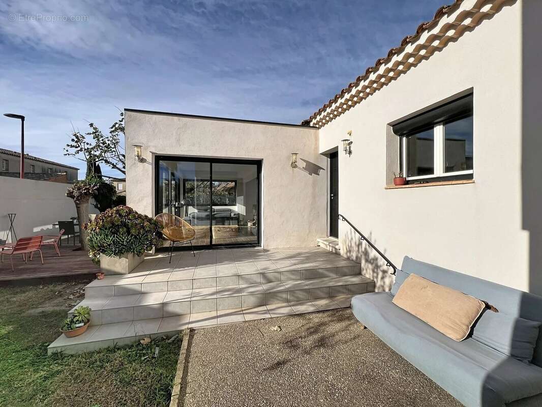 Maison à CLARENSAC