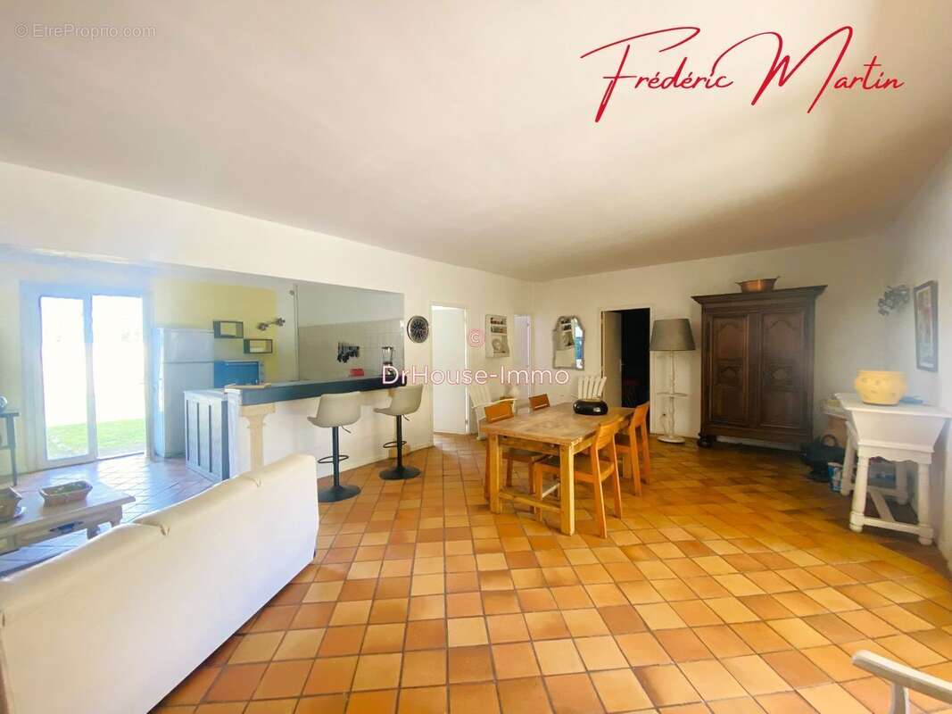 Maison 300 m² à Uzes  - photo 51