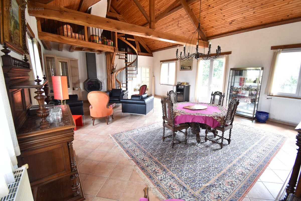 Maison 195 m² à Brou  - photo 2