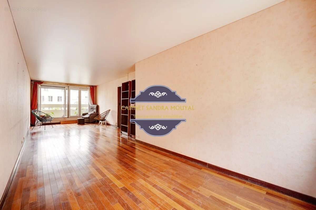 Appartement à PARIS-3E