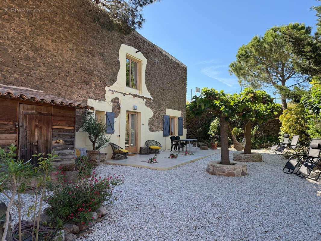 Maison à ESCALES