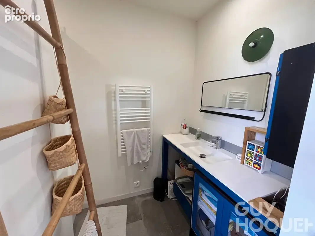 Maison esprit loft  Ancienne dépendance aménagée avec potentiel - photo 9