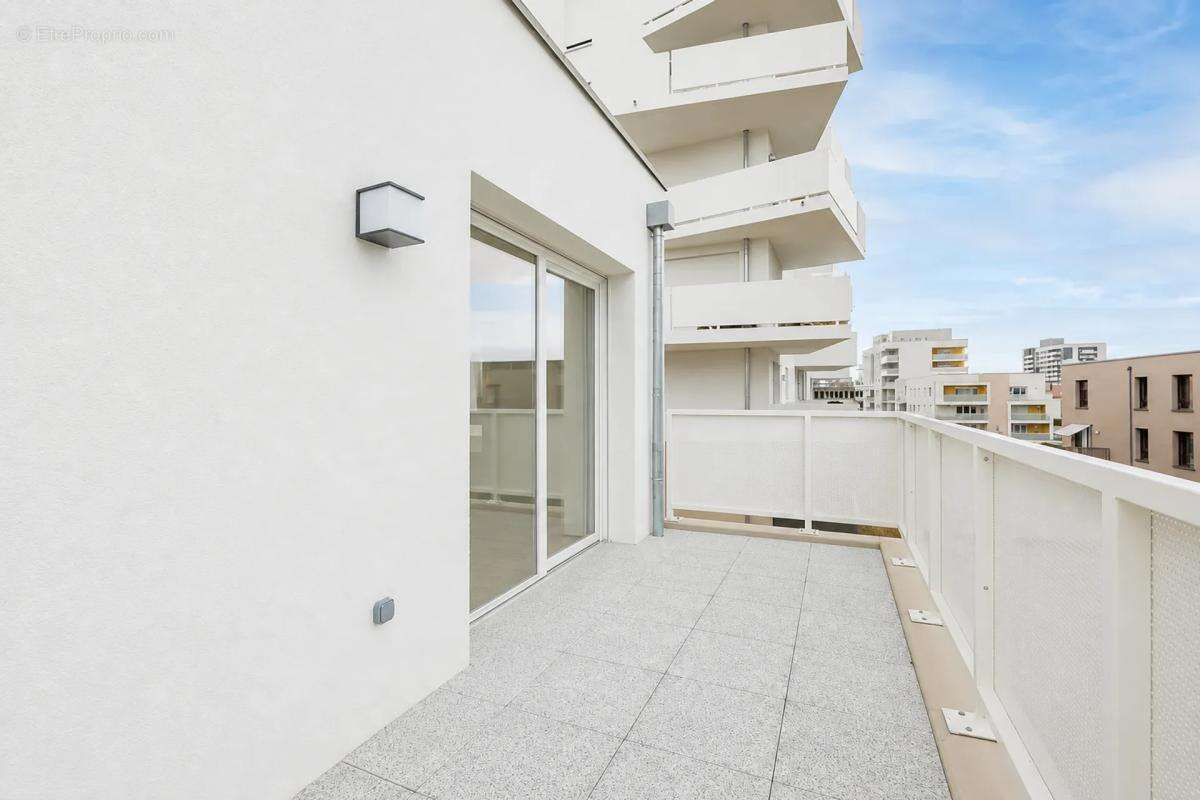 Appartement récent 2 pièces avec terrasse à Schiltigheim - photo 3