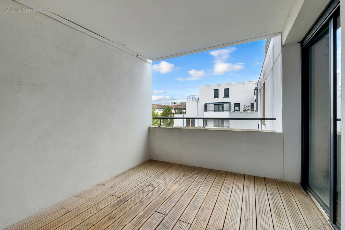 Magnifique appartement T2 de 47 m2 situé au 2ᵉ étage, dans le secteur recherché de Saint-Martin-du-Touch. - photo 3