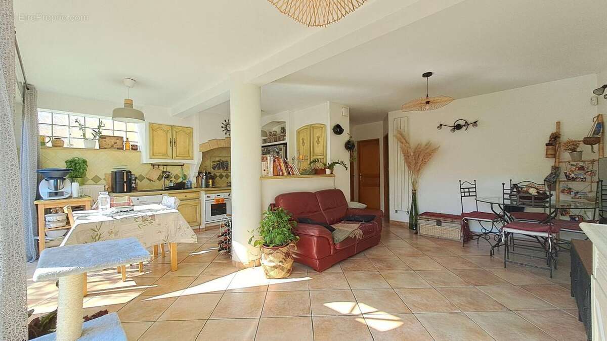 Maison à MARSEILLE-10E