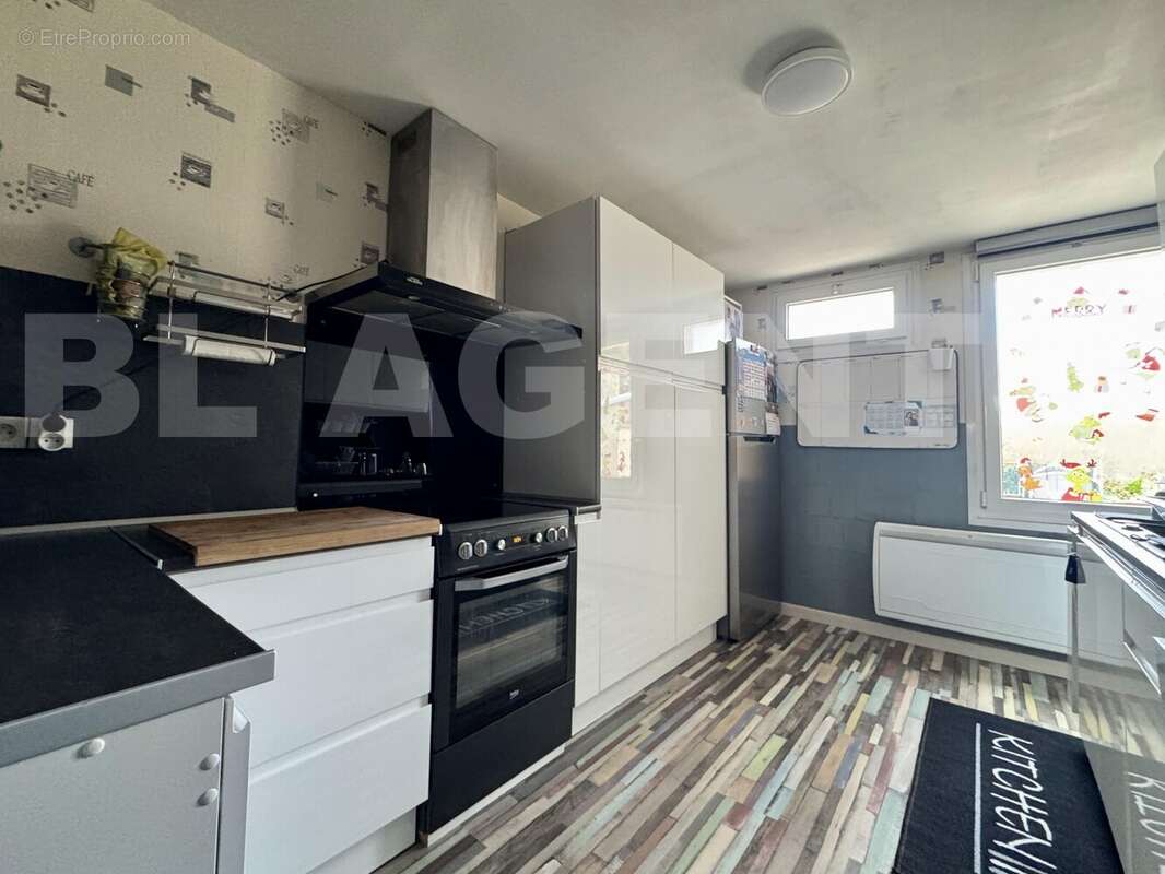 * cuisine - Maison à BRUAY-LA-BUISSIERE