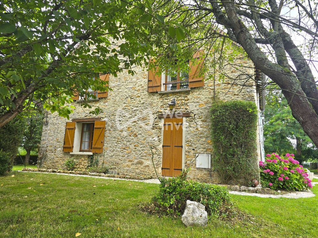 Maison à REBAIS