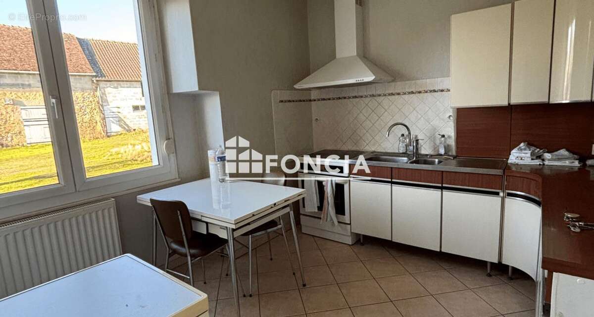 Maison à SAINT-AUBIN-DE-LOCQUENAY